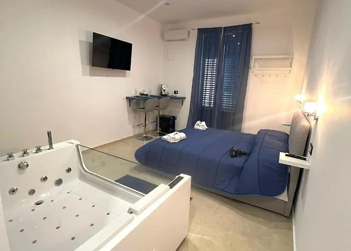Column Luxury With Jacuzzi Apartment Palermo