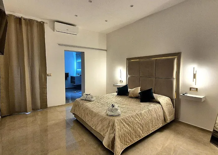 Column Luxury With Jacuzzi Palermo