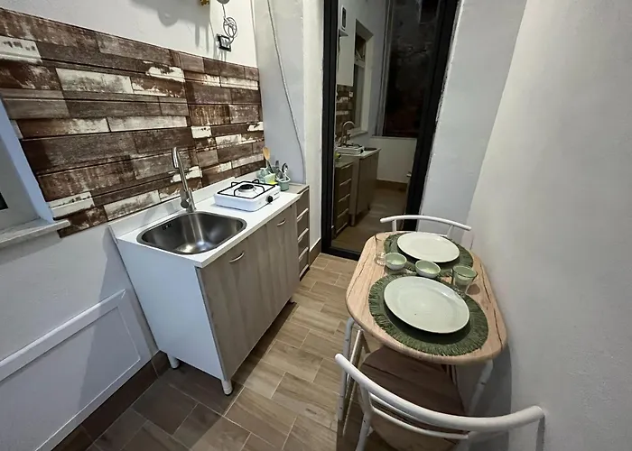 Apartment Column Luxury With Jacuzzi
