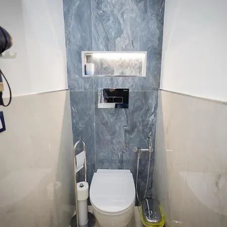 Apartment Column Luxury With Jacuzzi *